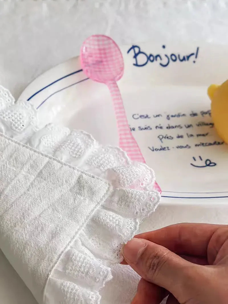 Petite Ruffle Lace Placemat