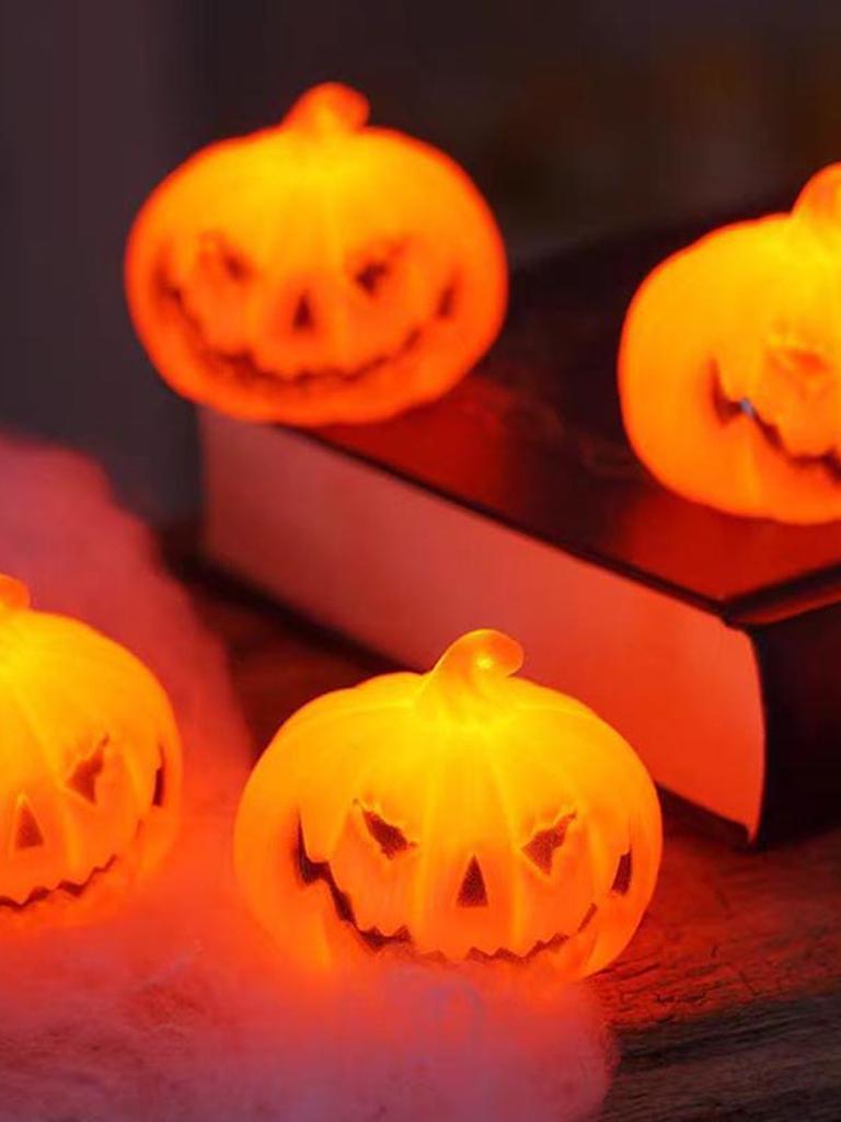 9 Pcs Mini Pumpkin Lights