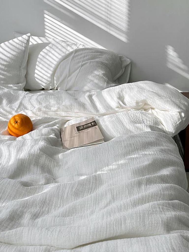 Airy Cloud White Bedding Set