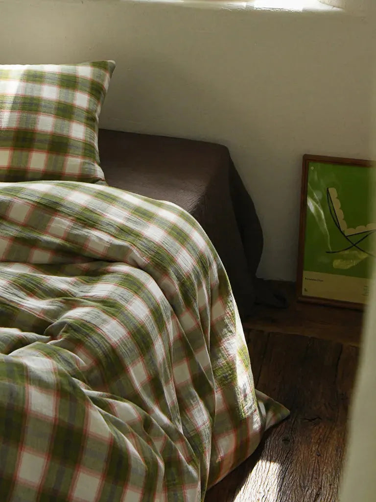 Annie Plaid Bedding Set