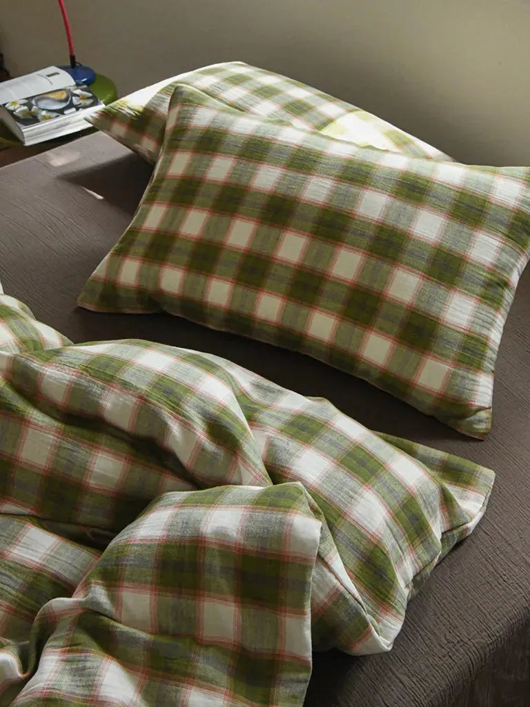 Annie Plaid Bedding Set