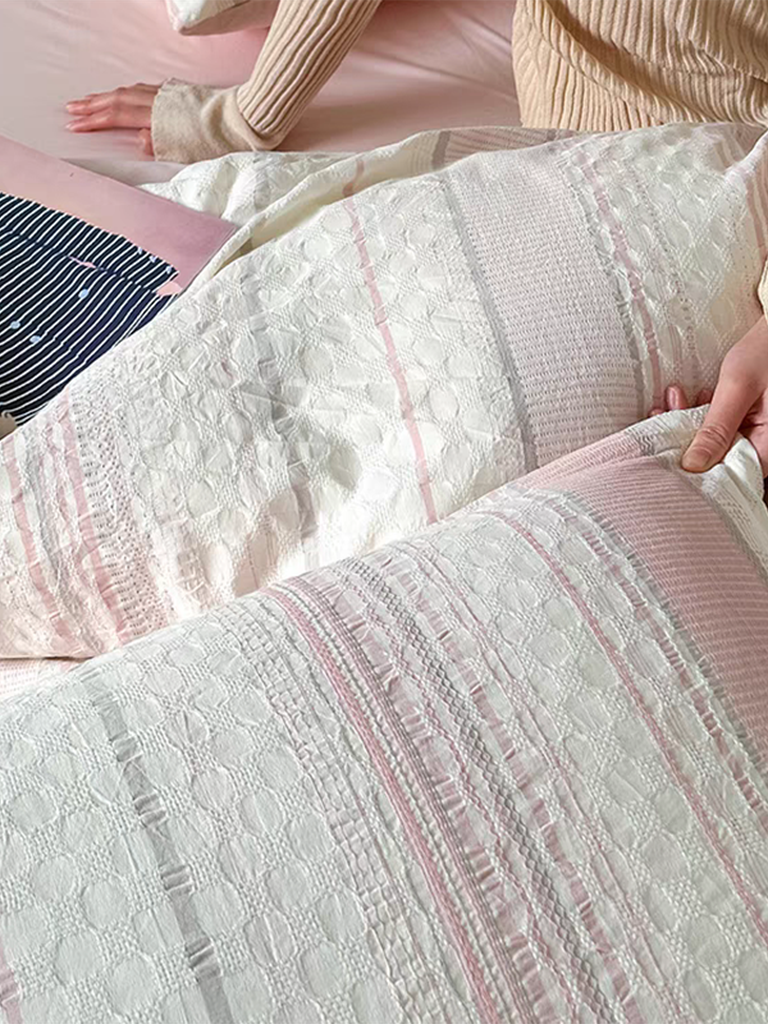 Asymmetry Jacquard Duvet Cover - Pink