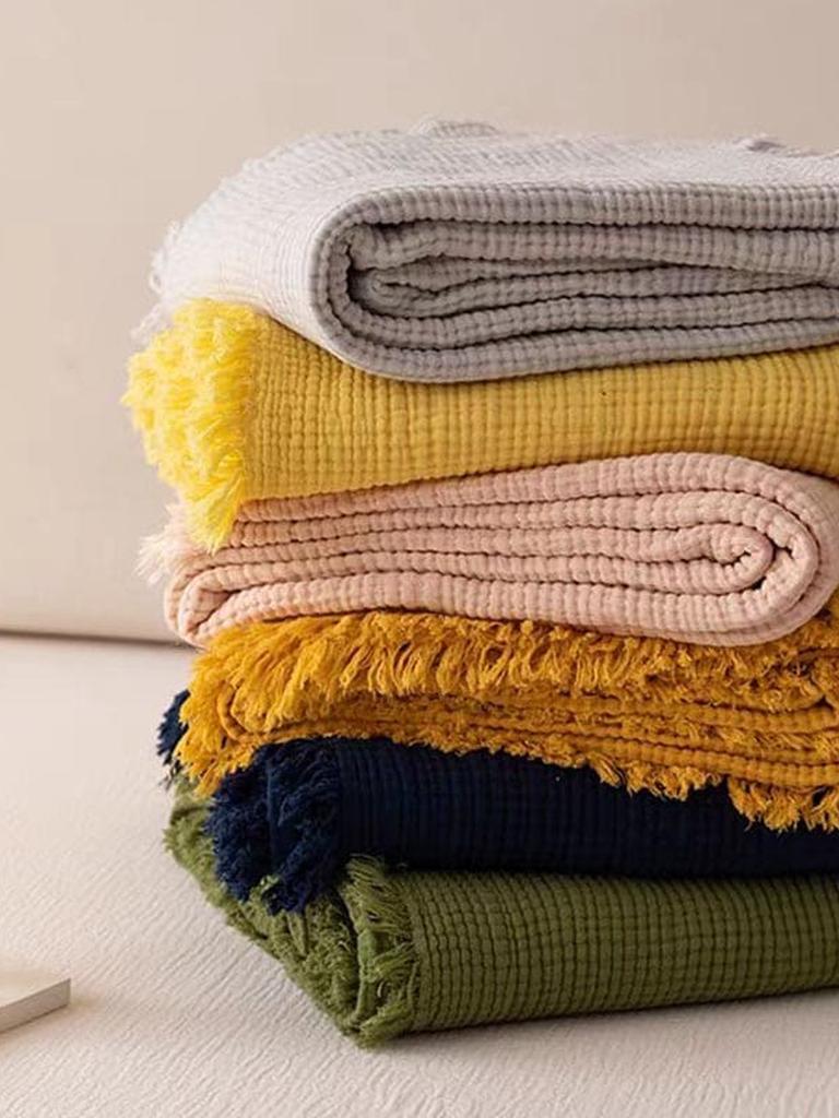 Bold Color Cotton Knitted Blanket with Tassel