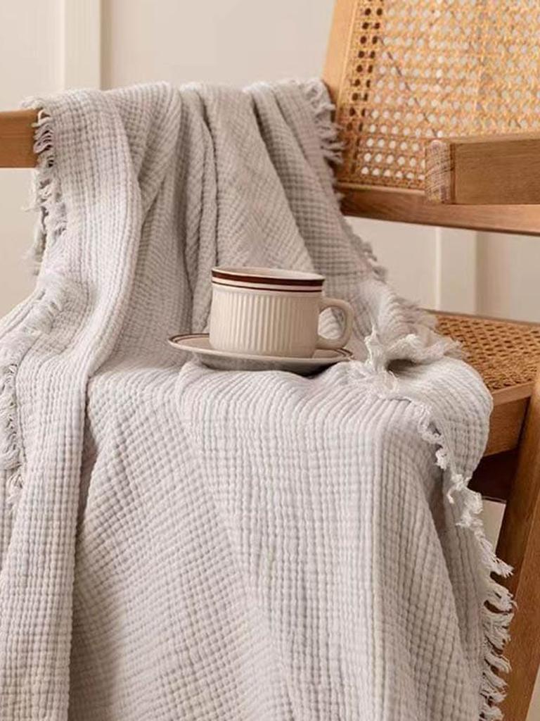 Bold Color Cotton Knitted Blanket with Tassel