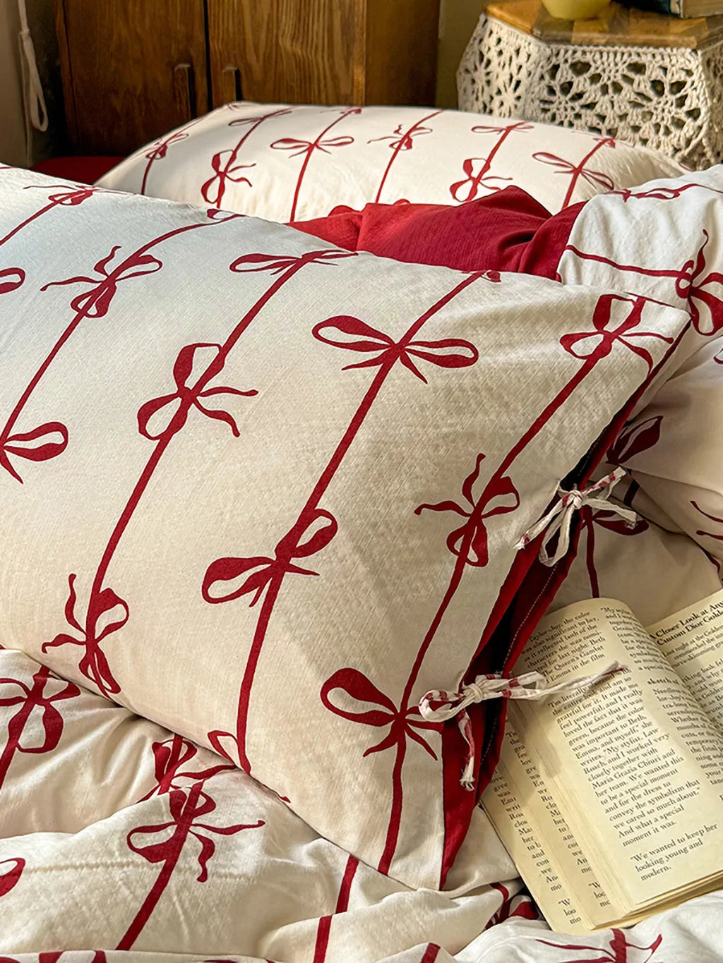 Bow Stripe Bedding Set