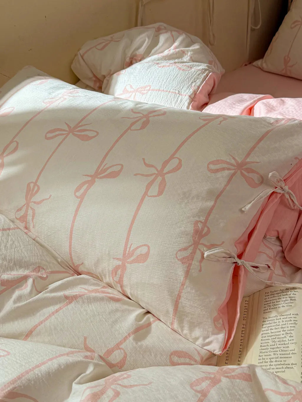 Bow Stripe Bedding Set
