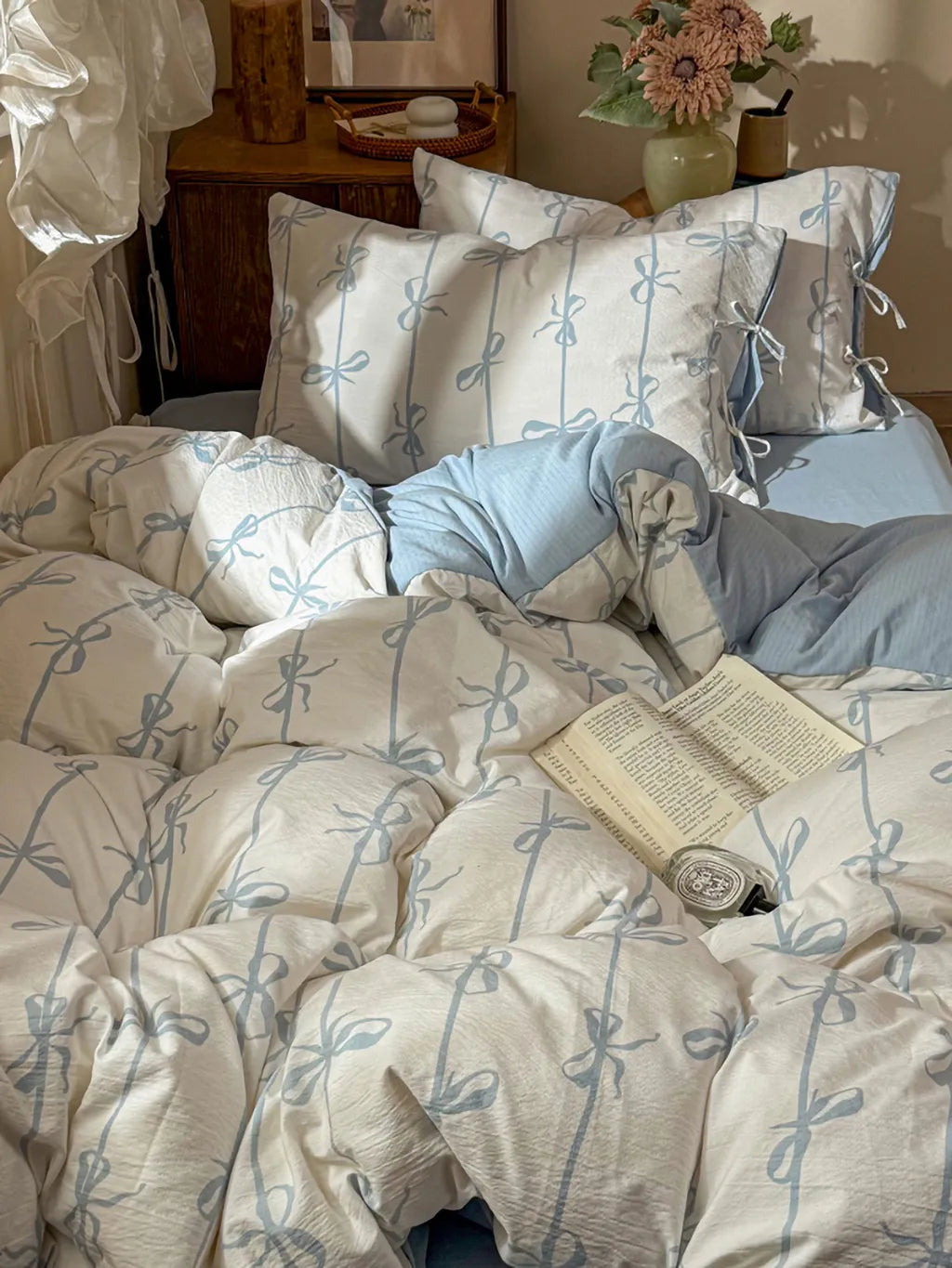 Bow Stripe Bedding Set