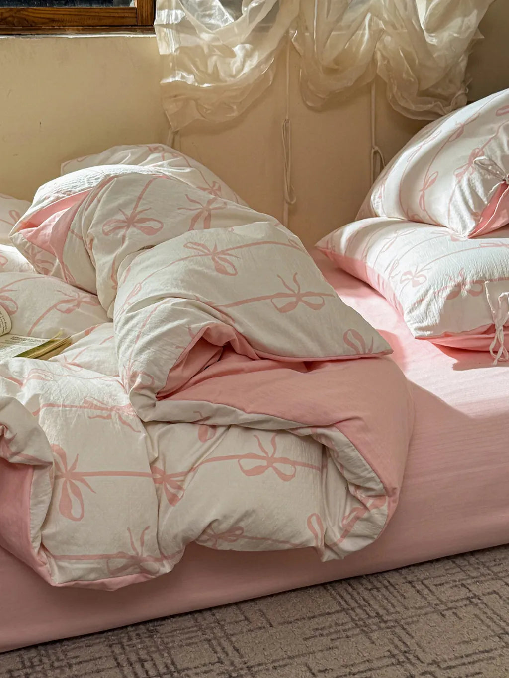 Bow Stripe Bedding Set