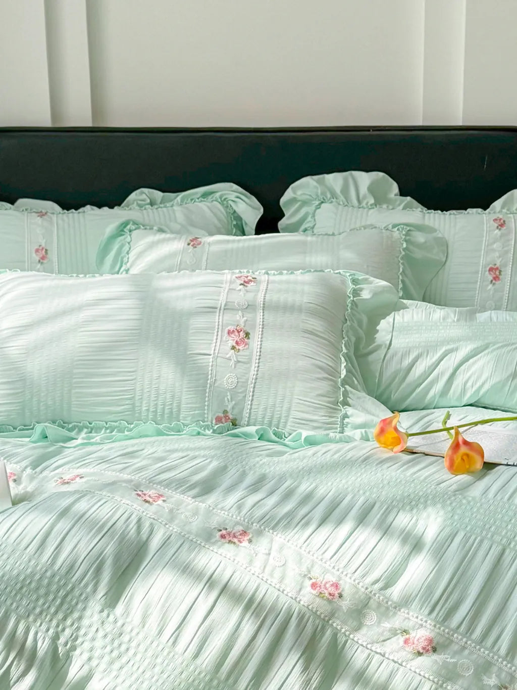 Celeste Ruffle Seersucker Bedding Set