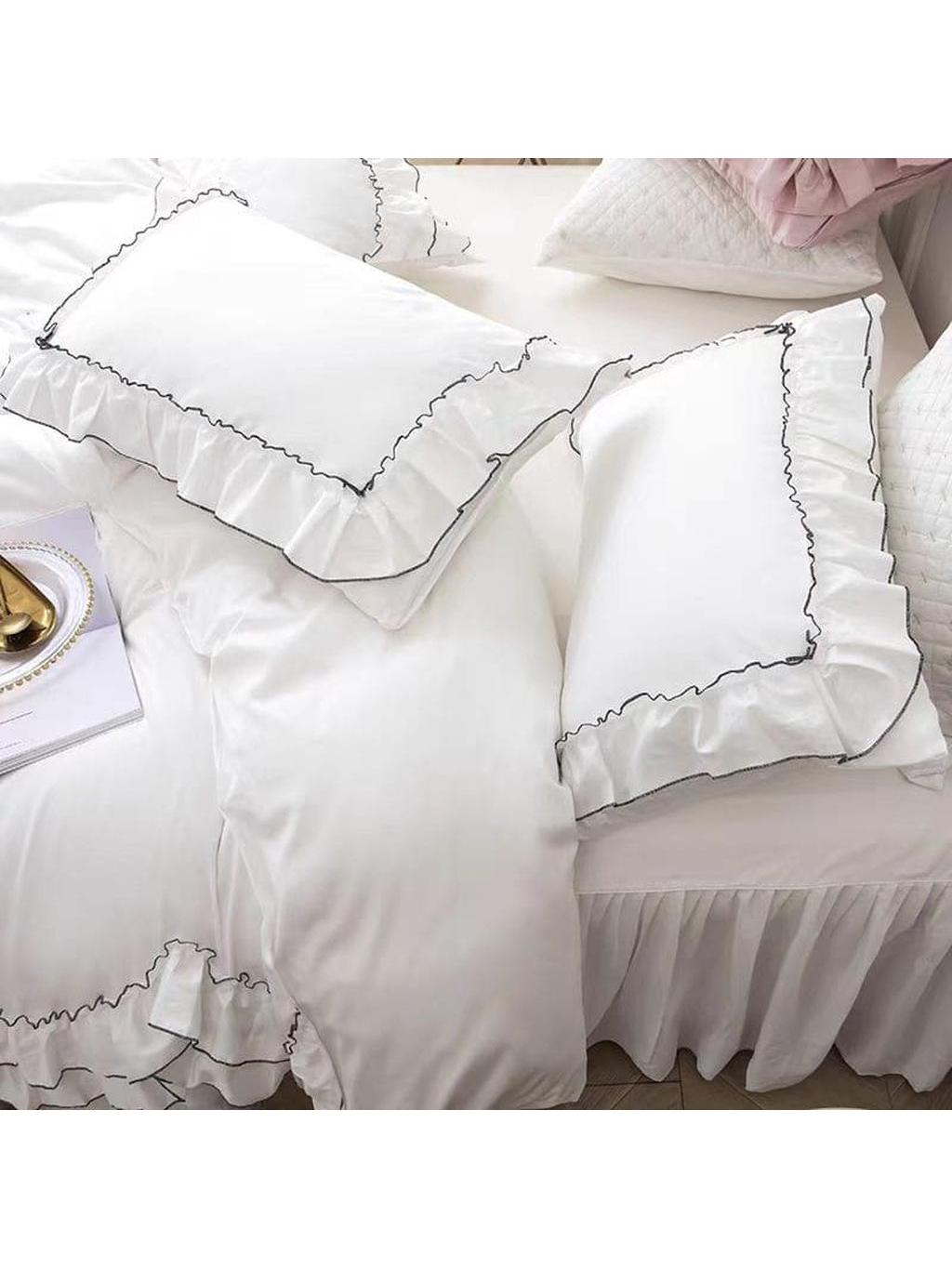 Classic Contrast Ruffle Bedding Set