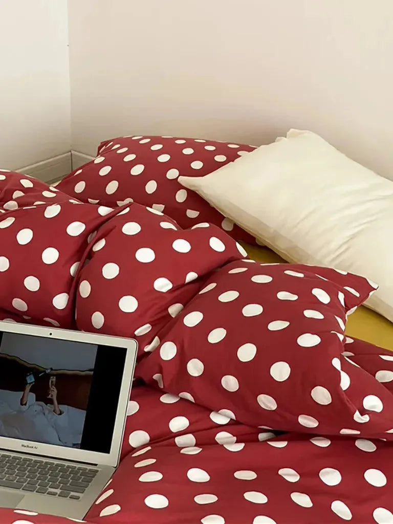Classic Polka Dot Jersey Bedding Set