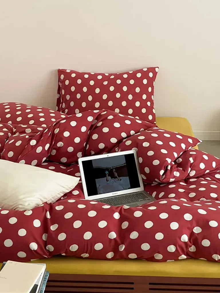 Classic Polka Dot Jersey Bedding Set