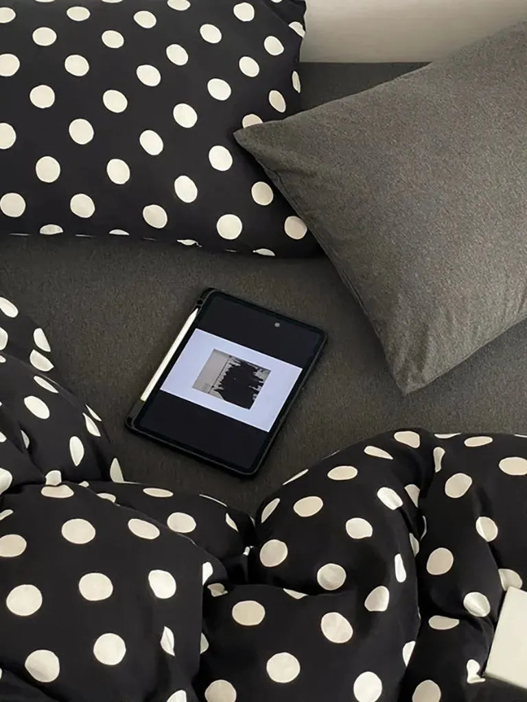 Classic Polka Dot Jersey Bedding Set