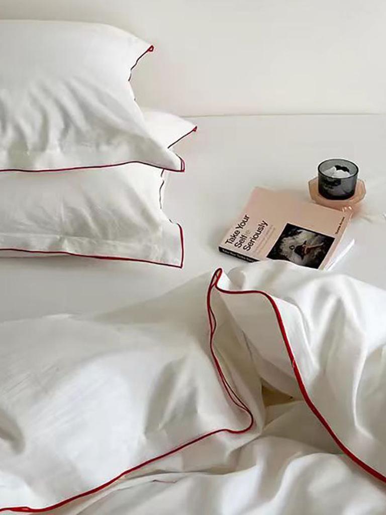 Contrast Flange Bedding Set