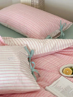 Contrast Stripe Bedding Set