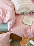 Contrast Stripe Bedding Set