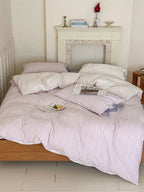 Contrast Stripe Bedding Set