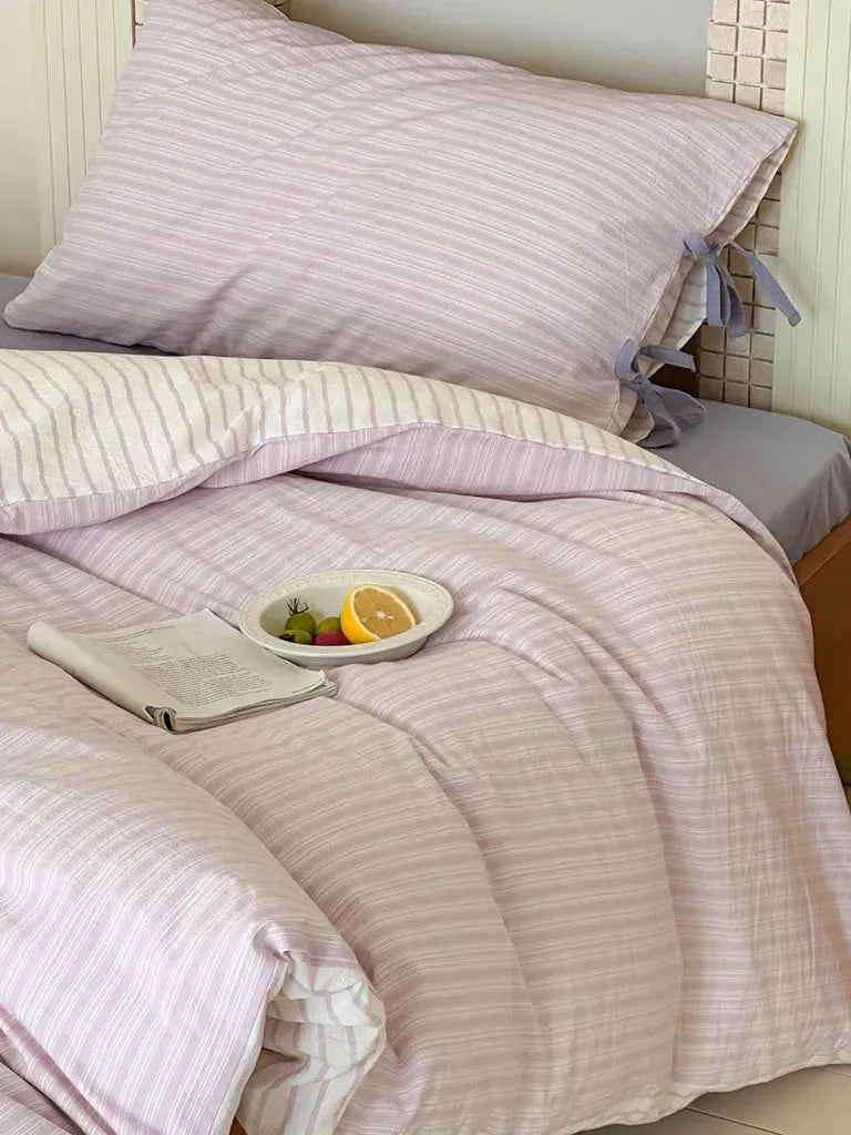 Contrast Stripe Bedding Set