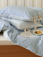 Contrast Stripe Bedding Set