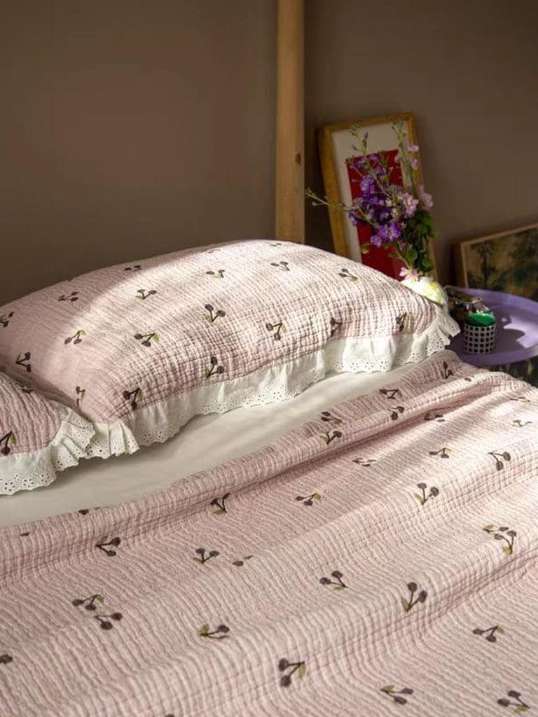 Cute Cherry Blanket with Lace Ruffle