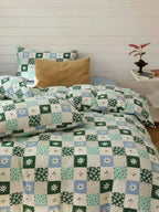 Soft, cute Daisy Jersey Bedding Set by Breezora featuring a charming daisy pattern on cozy jersey fabric.