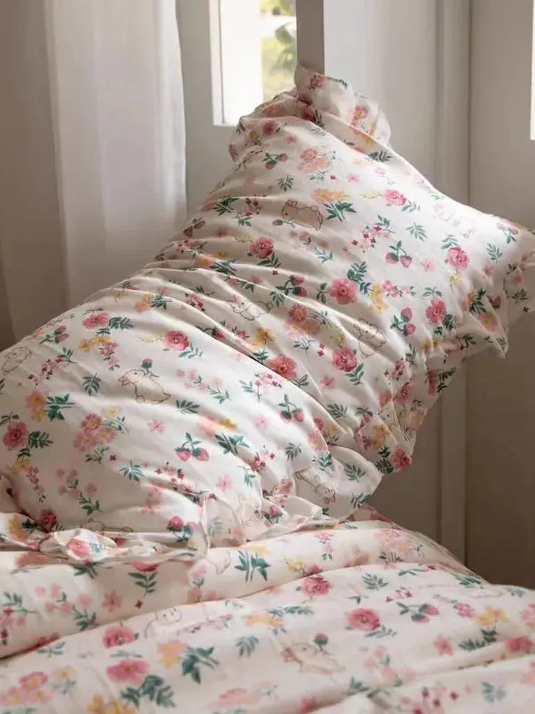 Cute Strawberry Bedding Set