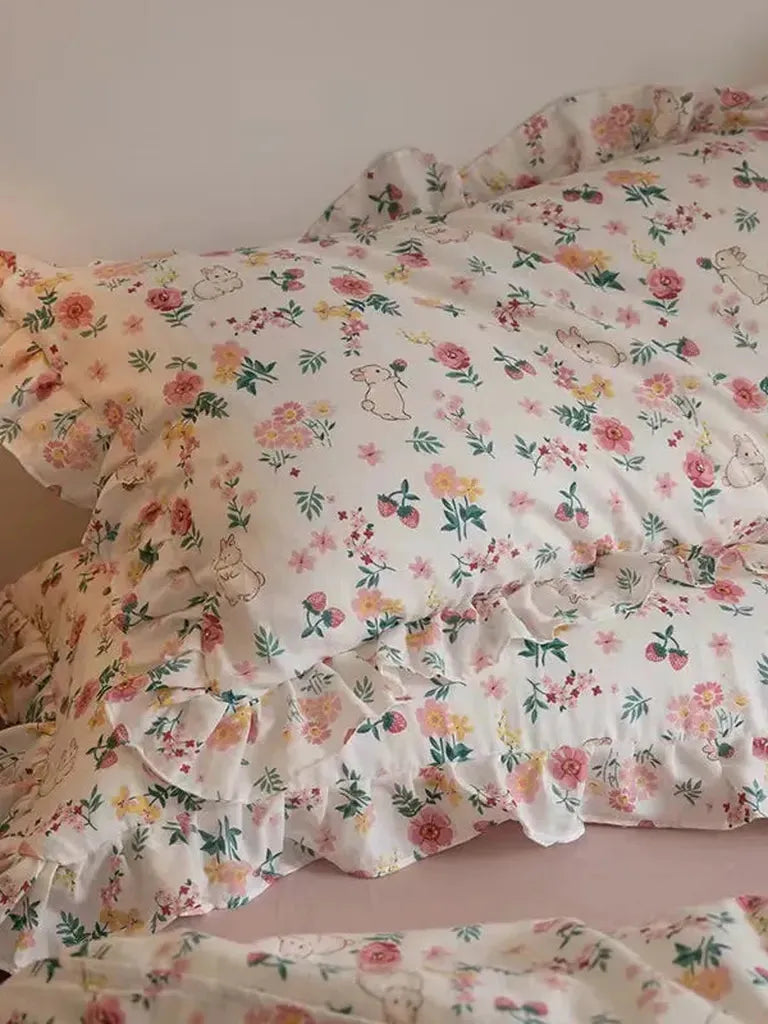 Cute Strawberry Bedding Set