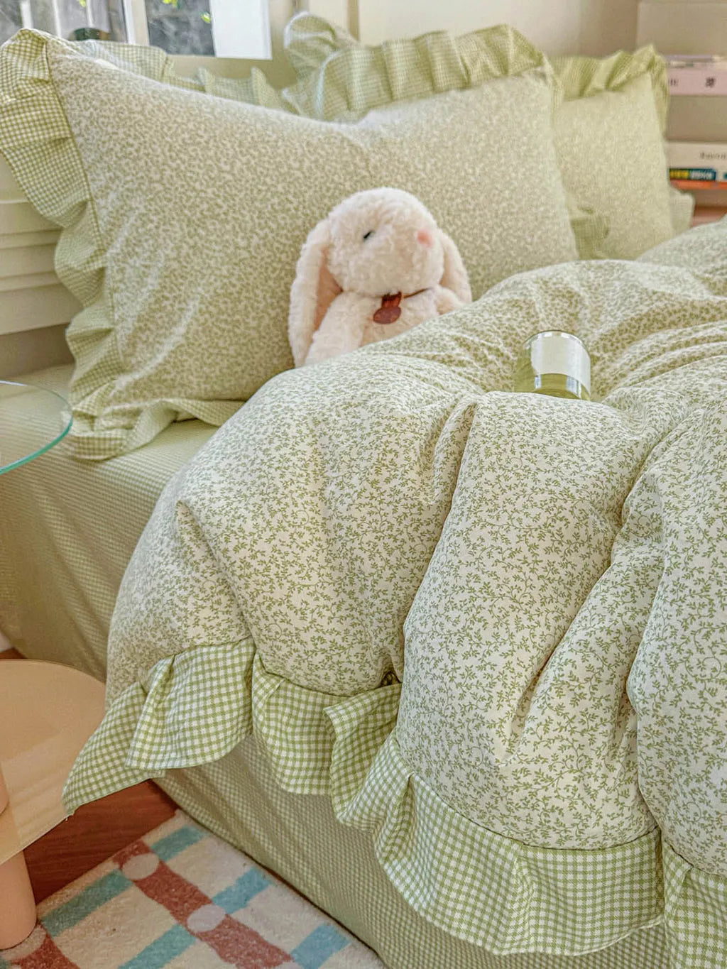 Ditsy Floral Bedding Set with Gingham Ruffle