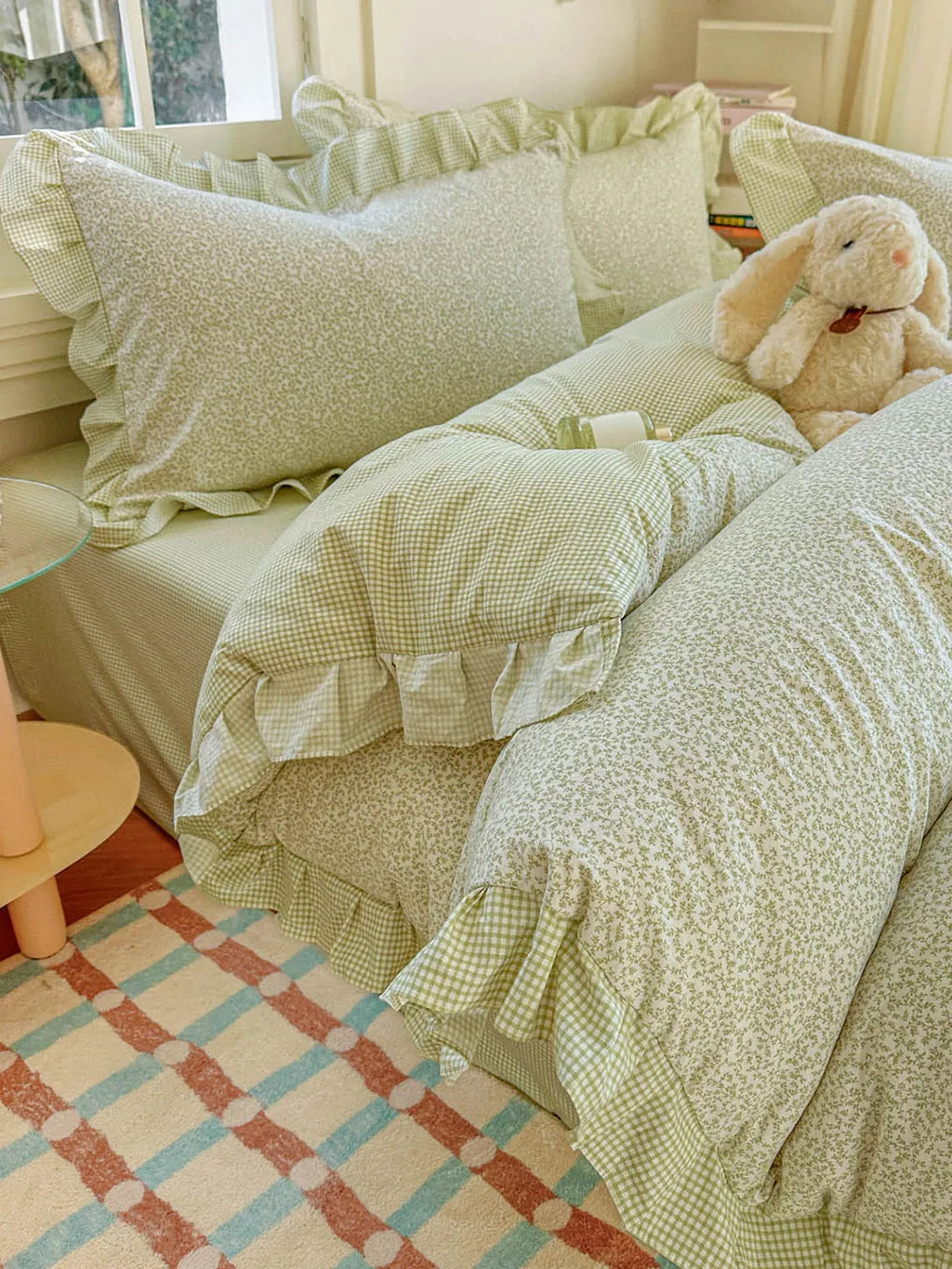Ditsy Floral Bedding Set with Gingham Ruffle