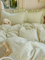 Ditsy Floral Bedding Set with Gingham Ruffle