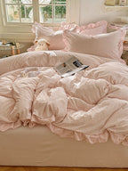 Ditsy Floral Bedding Set with Gingham Ruffle