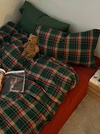 Festive Green and Red Plaid Bedding Set
