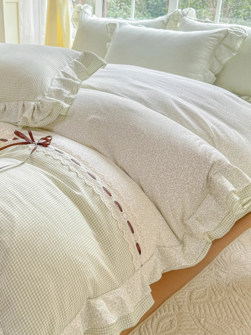 Gingham Lace-Up Bow Ruffle Bedding Set