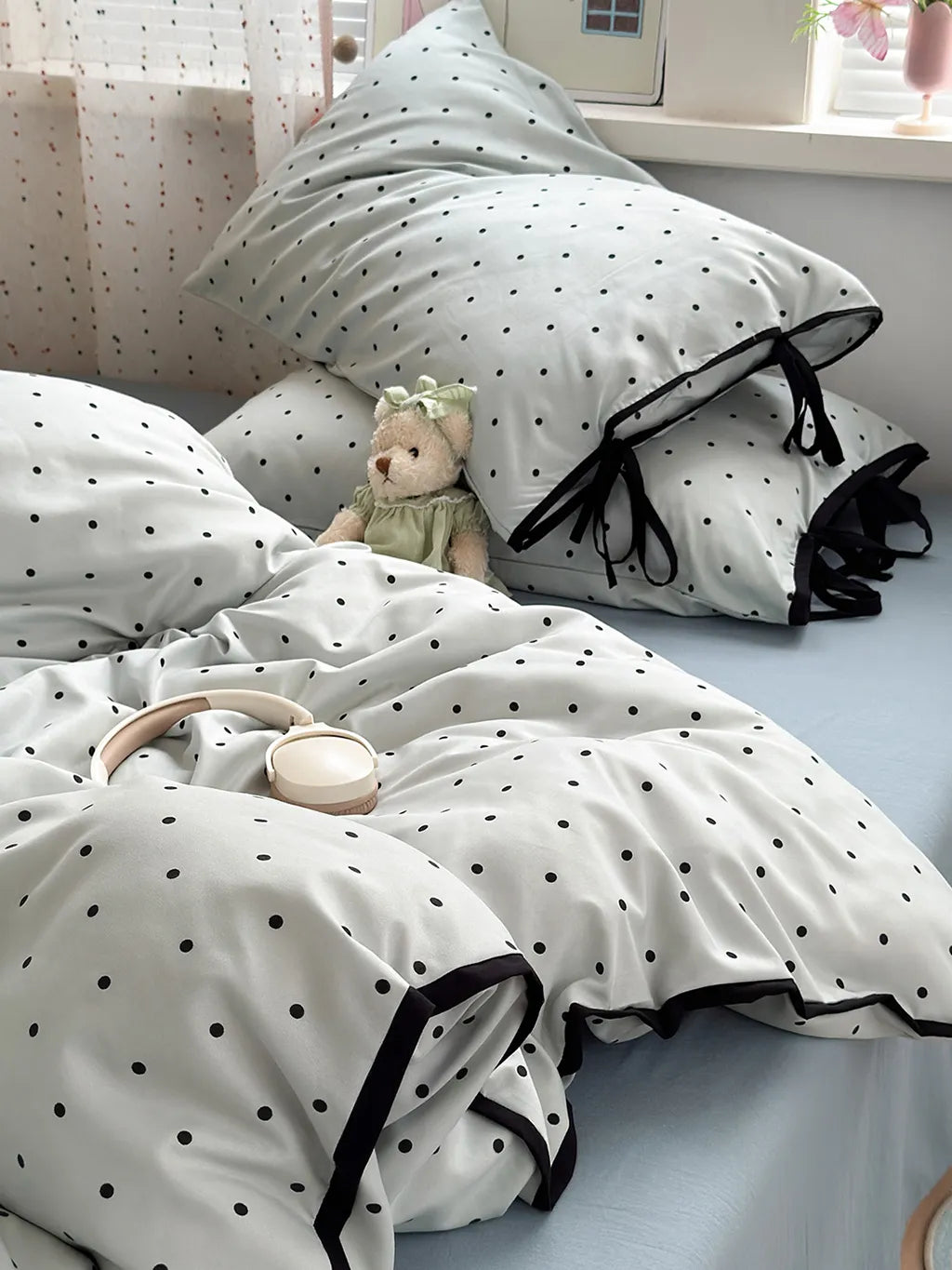 Mini Dot Contrast Edge Bedding Set