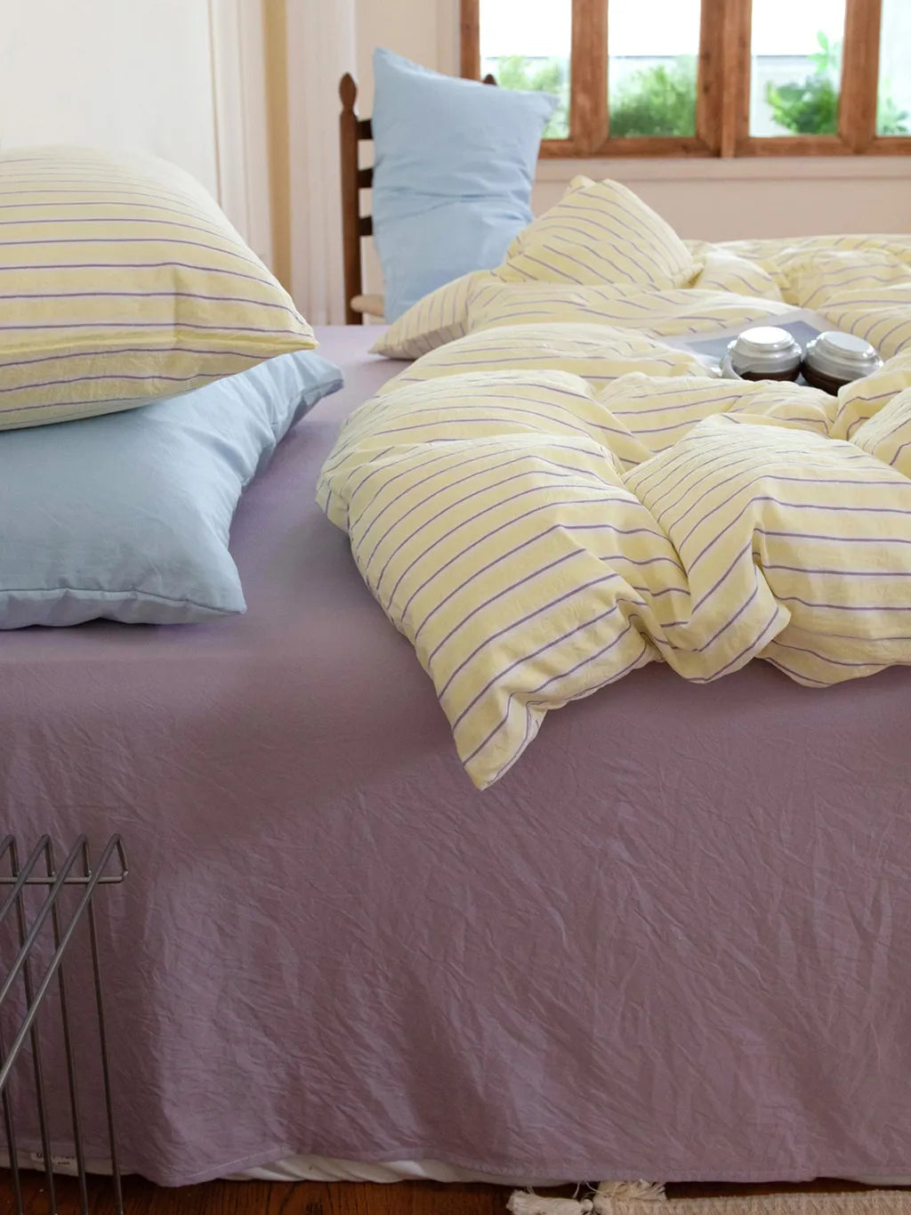 Minimalist Striped Bedding Set