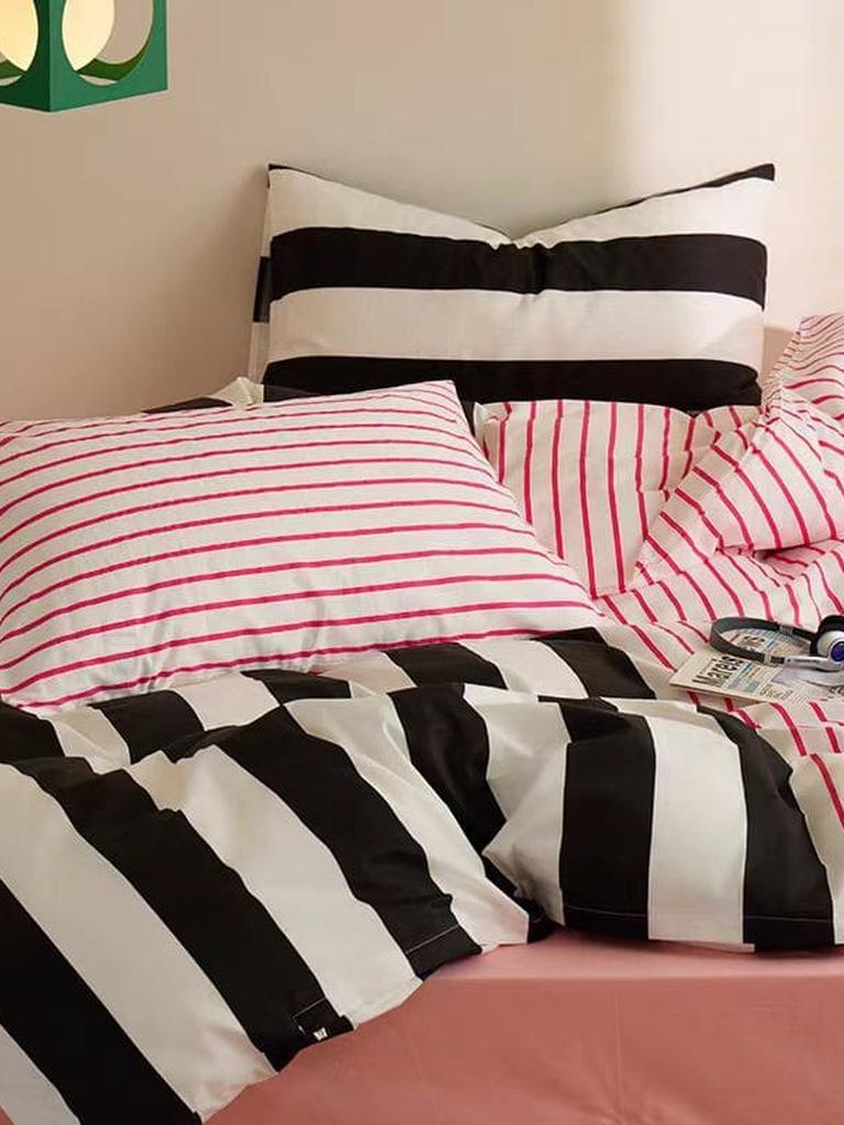 Mixed Black and Pink Striped Bedding Set