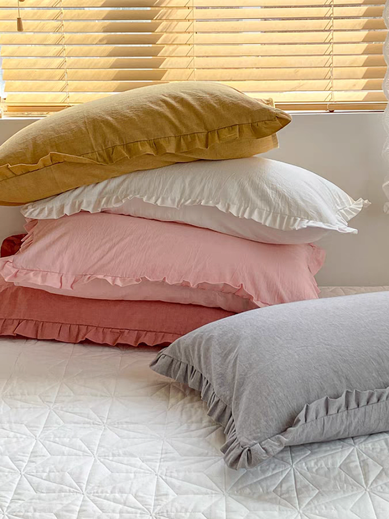 Pastel Pillowcase with Ruffle (6 colors)