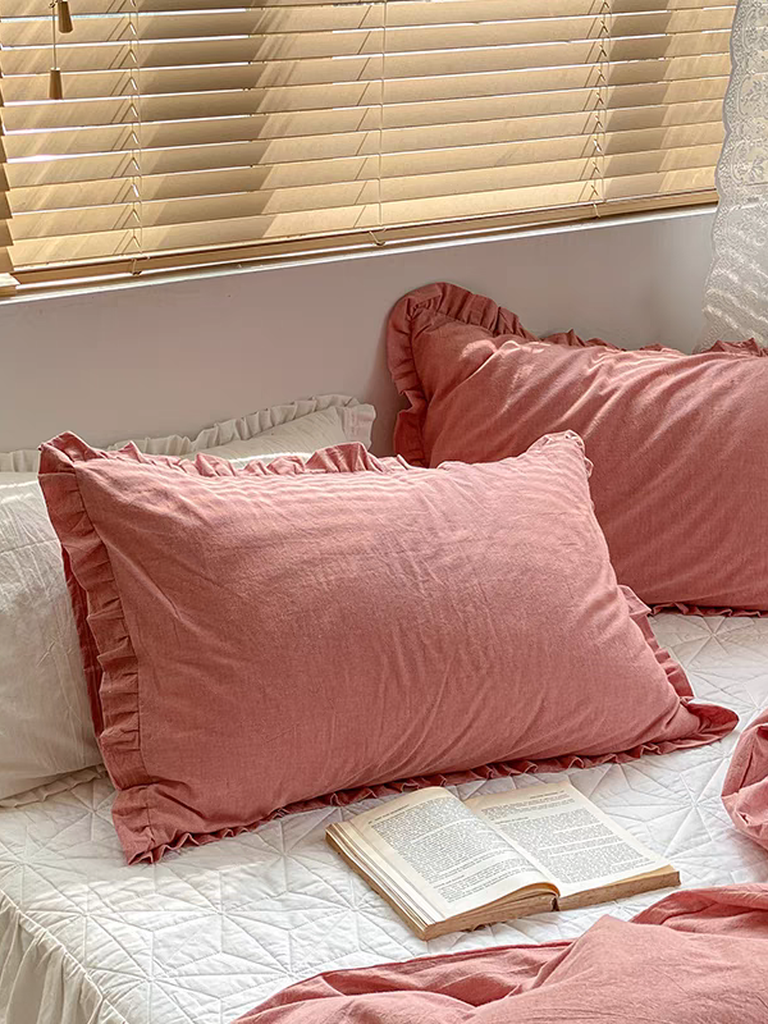 Pastel Pillowcase with Ruffle (6 colors)