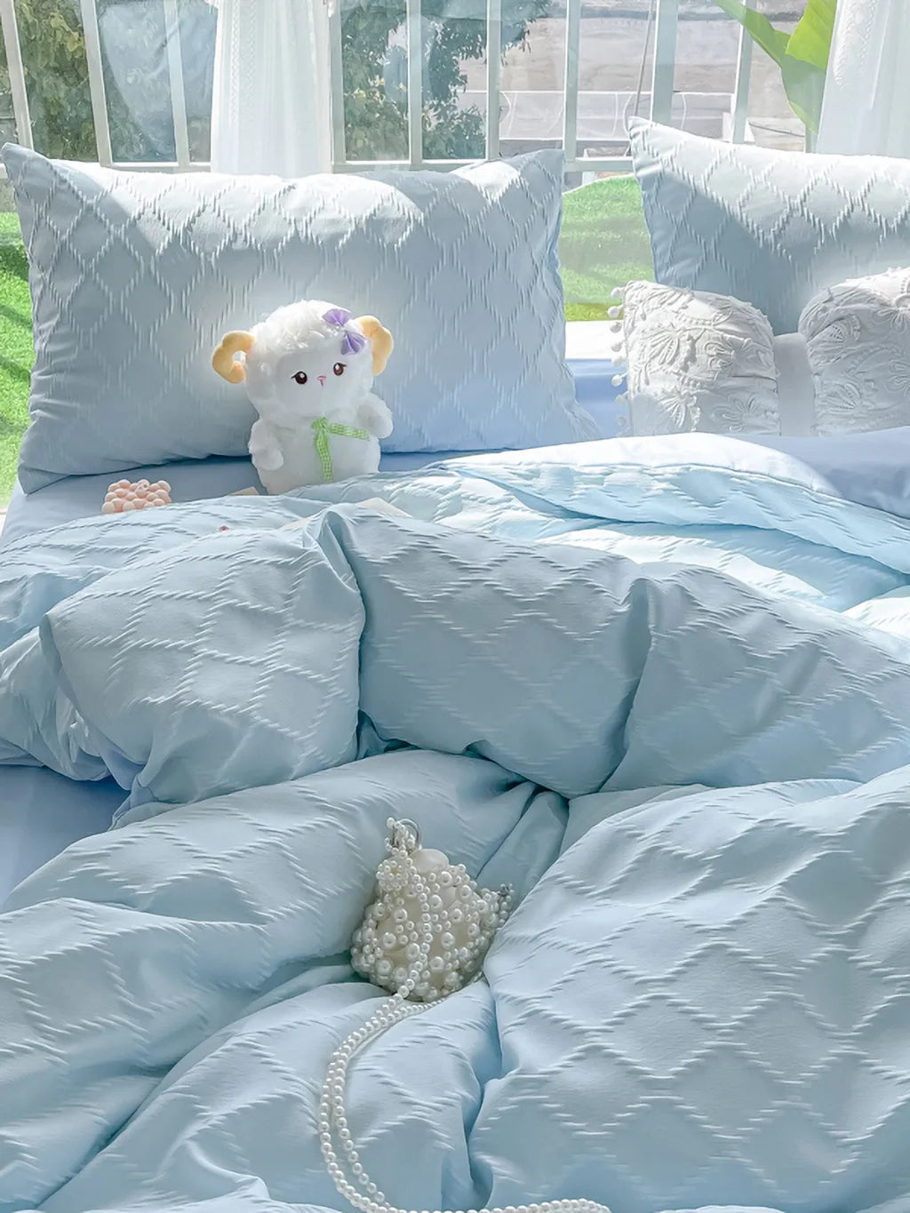 Playful Jacquard Bedding Set