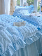 Puff Seersucker Bedding Set with Ruffle
