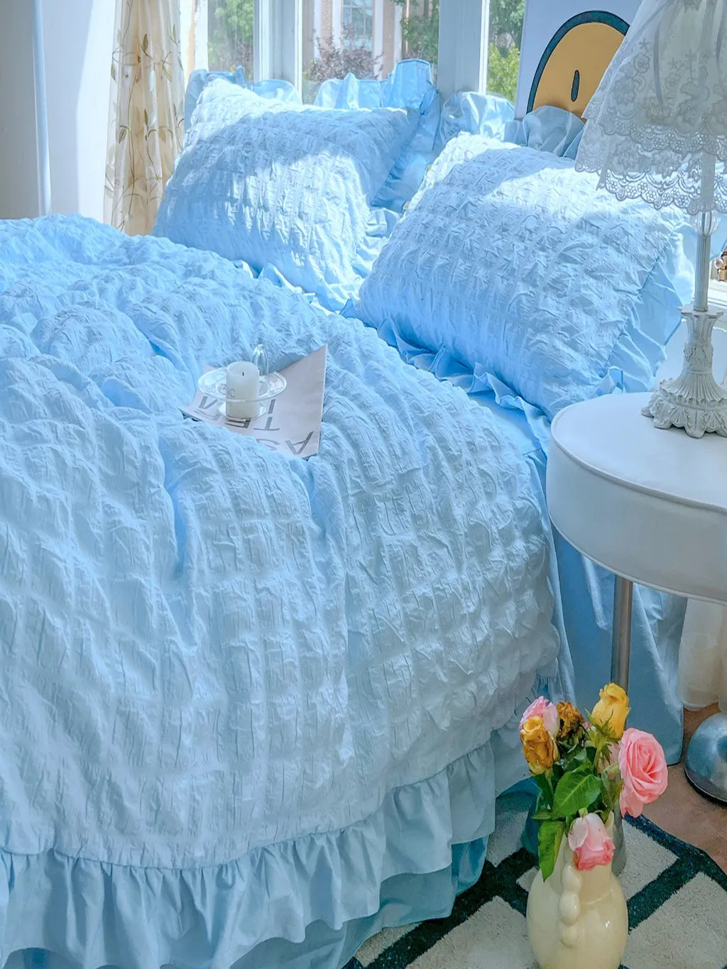 Puff Seersucker Bedding Set with Ruffle