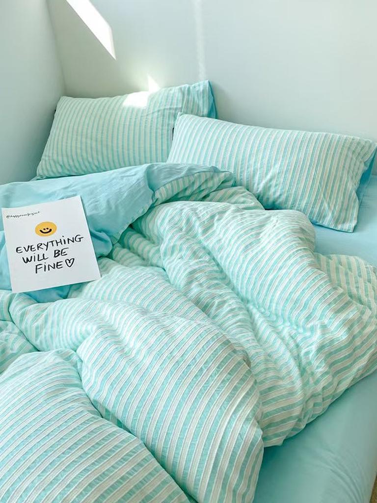 Refresh Jacquard Striped Bedding Set