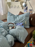 Retro Striped Bedding Set