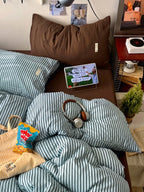 Retro Striped Bedding Set