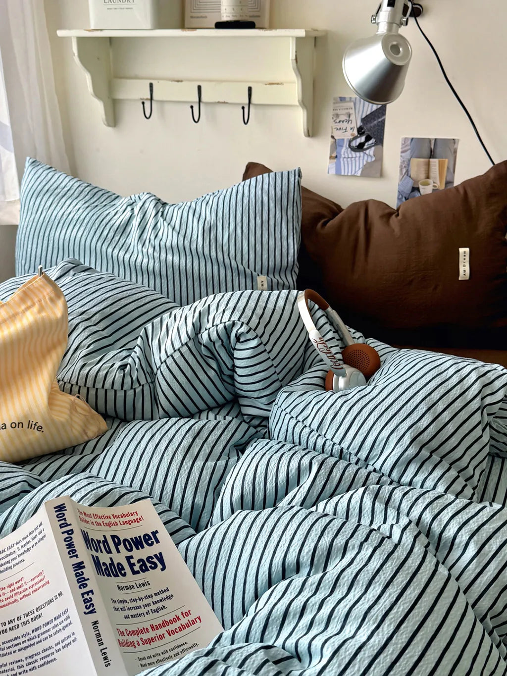 Retro Striped Bedding Set