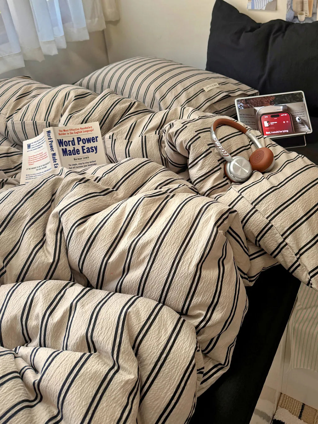 Retro Striped Bedding Set