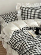 Seersucker Windowpane Check Bedding Set with Ruffle