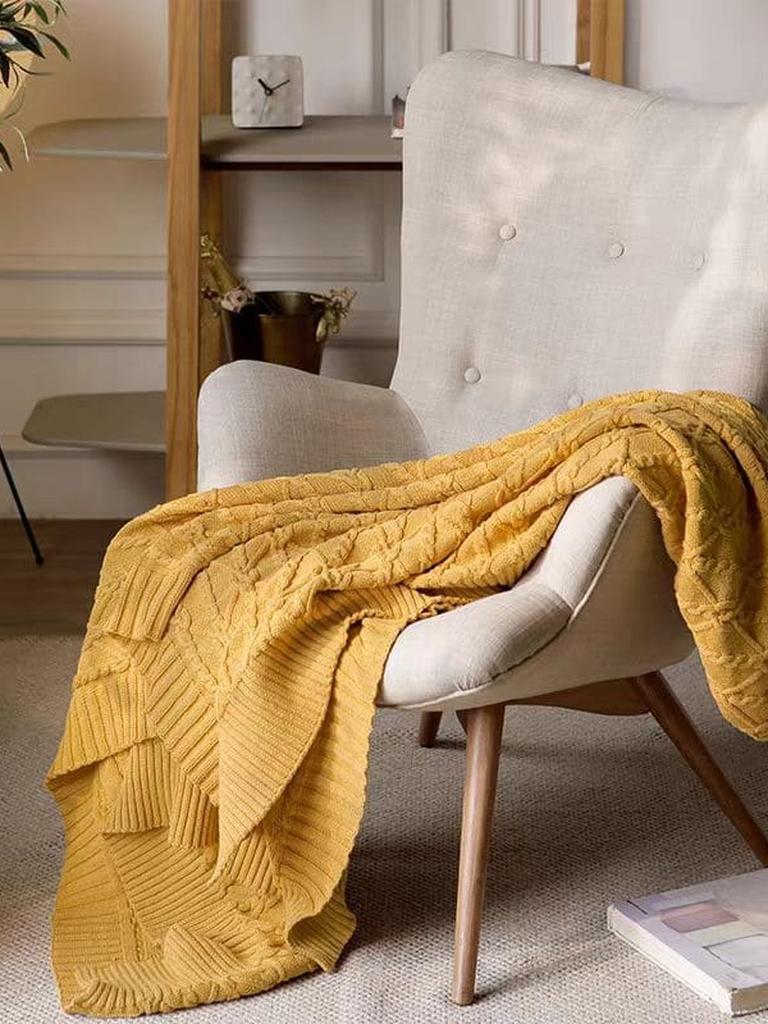 Twist Jacquard Throw Blanket