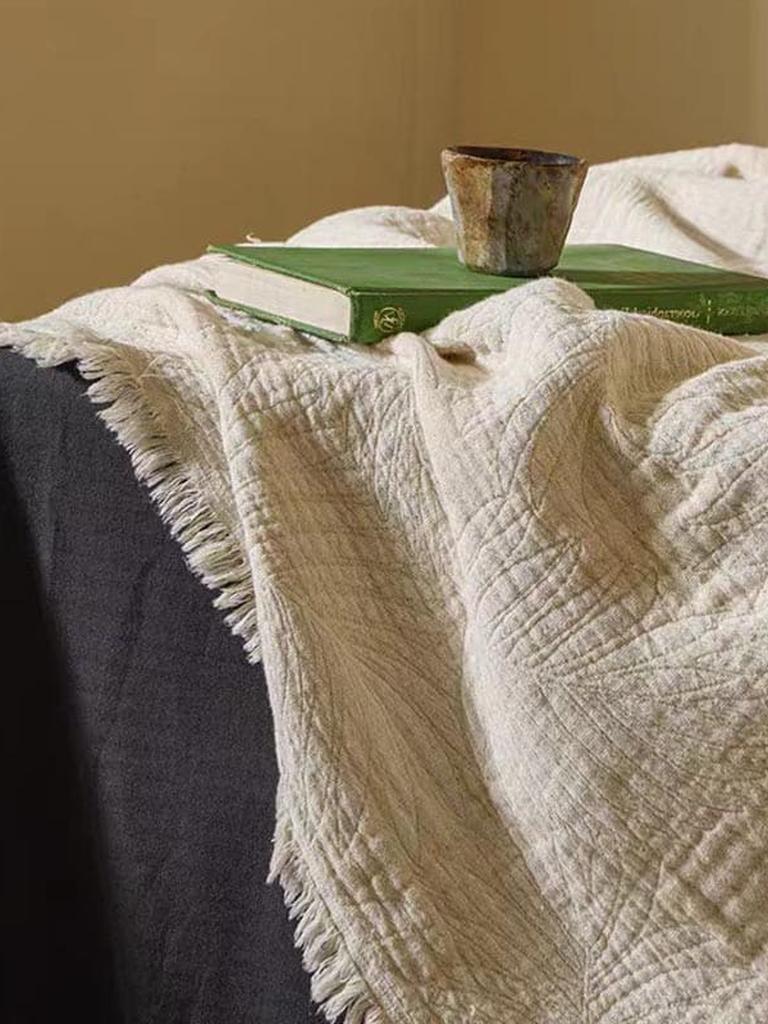 Vintage Jacquard Cotton Blanket with Tassel