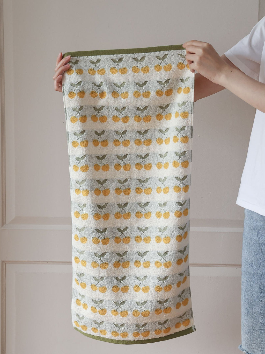 Apple Orchard Cotton Bath Towel original reference image 21